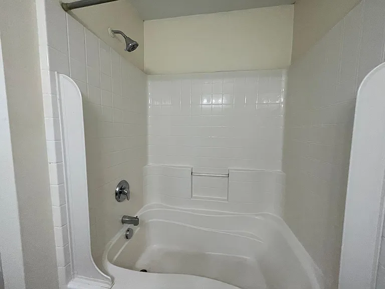 307 Starling Dr — Photo 14