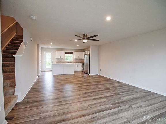 3rd image of 5021 Wright Way