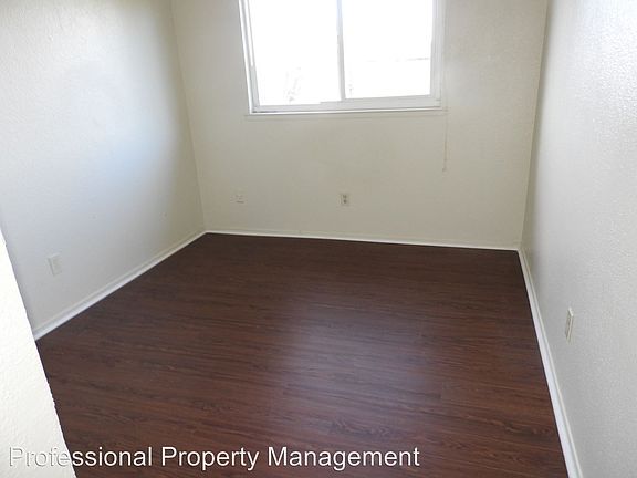 4th image of 4825 Ehrhardt Ave