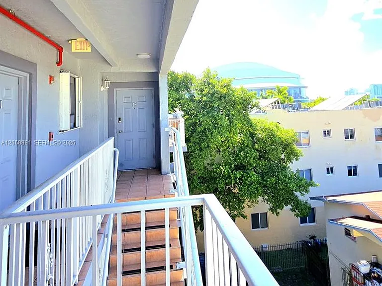 328 NW 12th Ave #12 — Photo 3