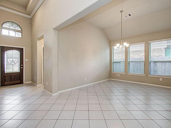 5th image of 15702 Whisper Woods Dr