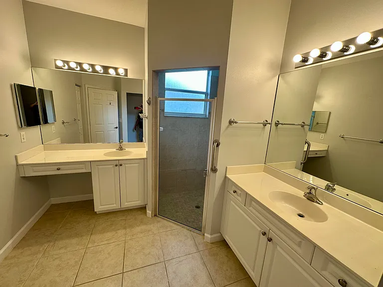 2835 W Brookfield Way — Photo 8