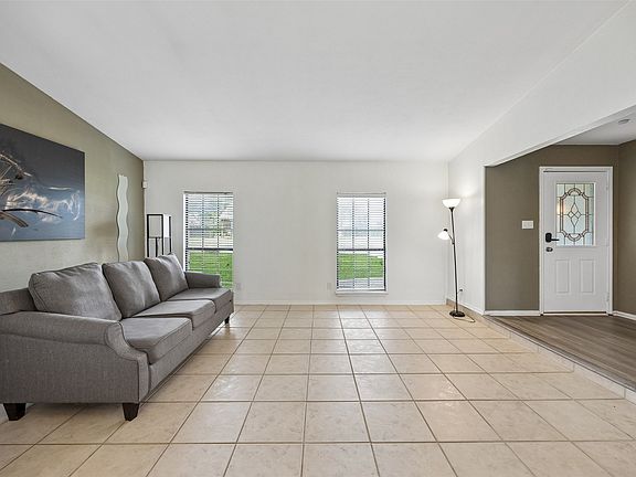 5th image of 3004 Yorkshire Ct