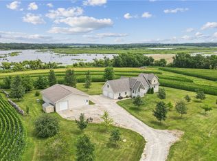 913 Marnett Dr, Knoxville, IA 50138