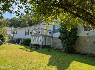1117 Ridgeview Dr, Clinton, TN 37716