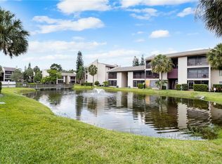 8610 Champlain Ct UNIT 102, Tampa, FL 33614
