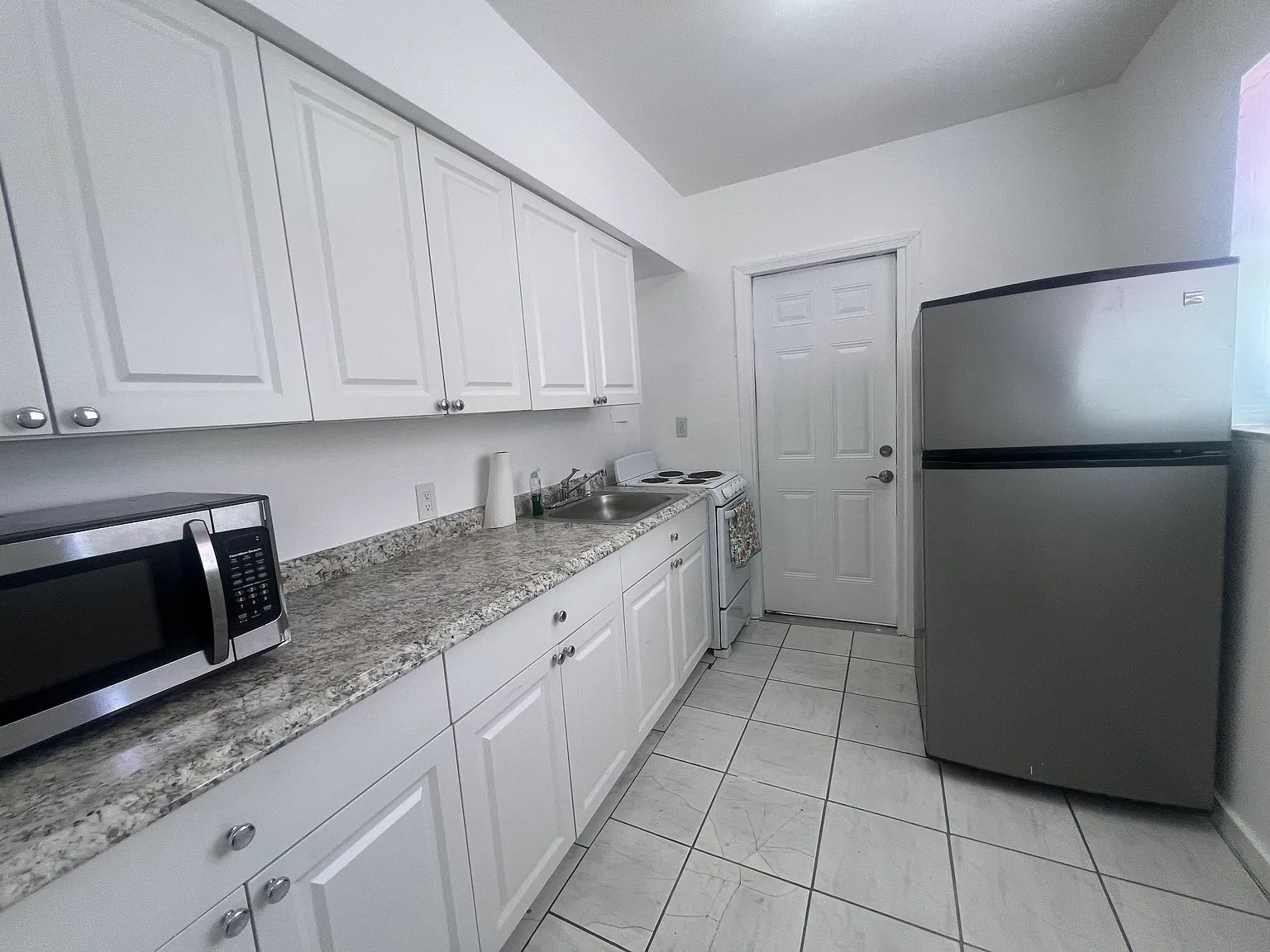 NW 60th Ave, Miami — Photo 3