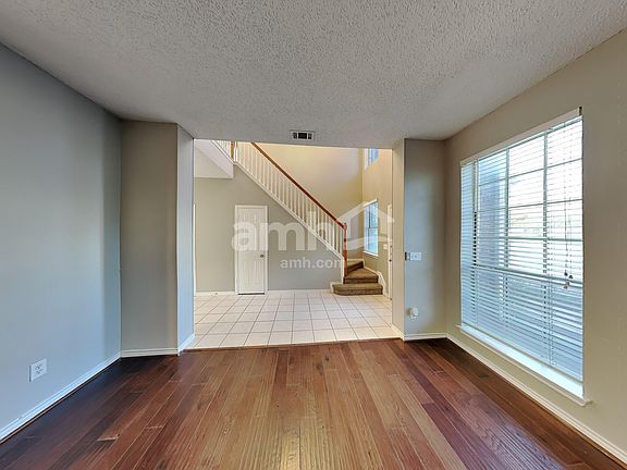 5th image of 8205 Yacht St