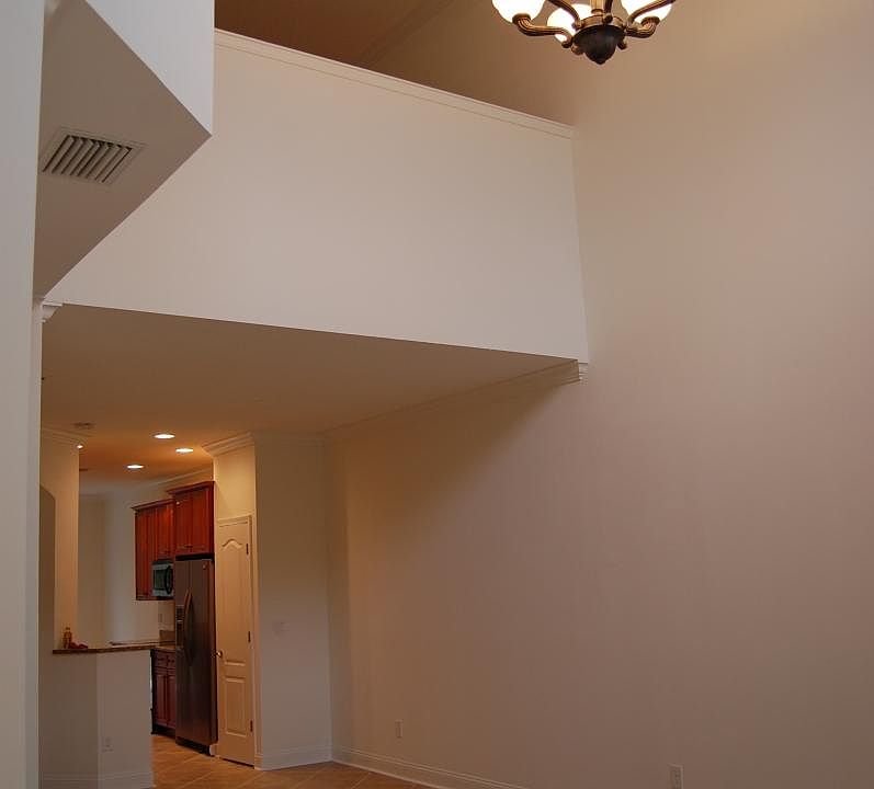 Living Room/Dining Room W/Vaulted Ceilings