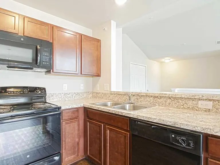 Harvard Place Apartments — Photo 66