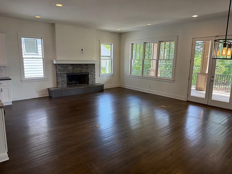 1185 Foster Pl NW — Photo 2