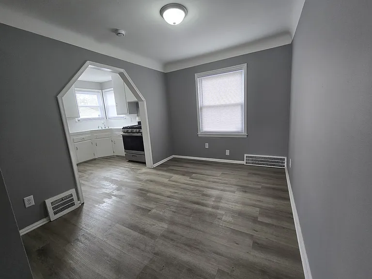 19605 Ryan Rd — Photo 8