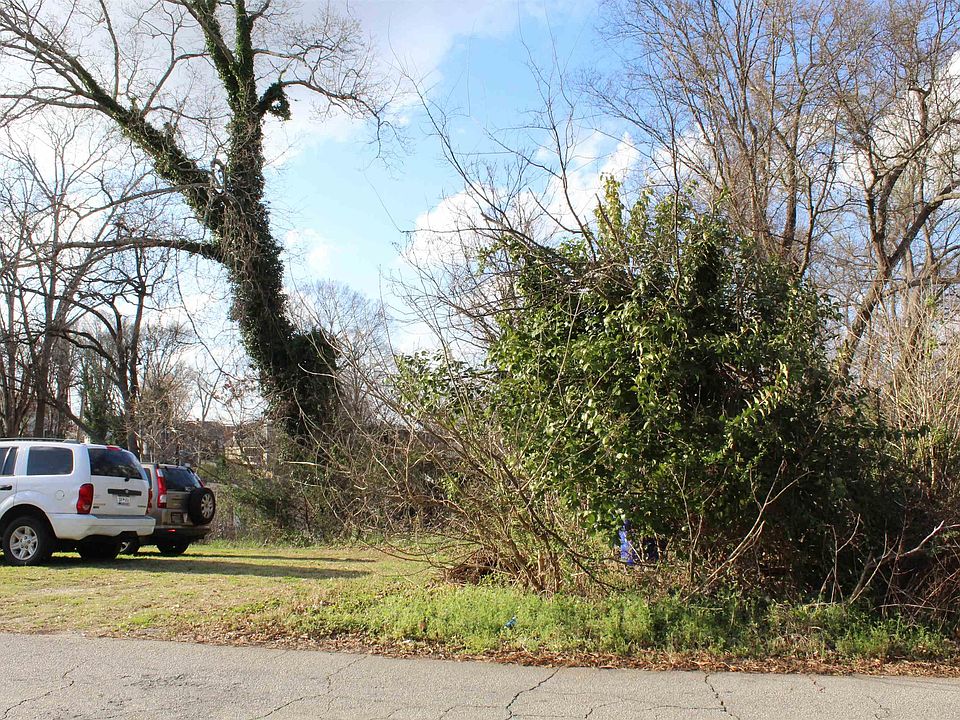 2nd image of 31 E Main St