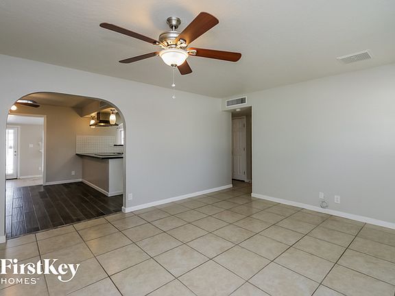 3rd image of 1707 S Hardy Dr