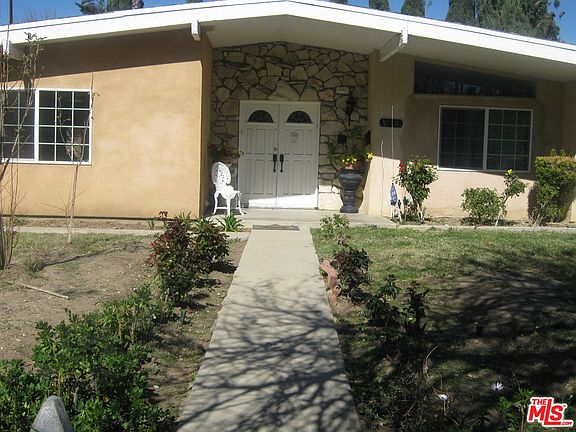 2nd image of 22201 Burbank Blvd