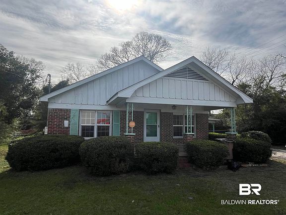 2nd image of 5055 Overlook Rd