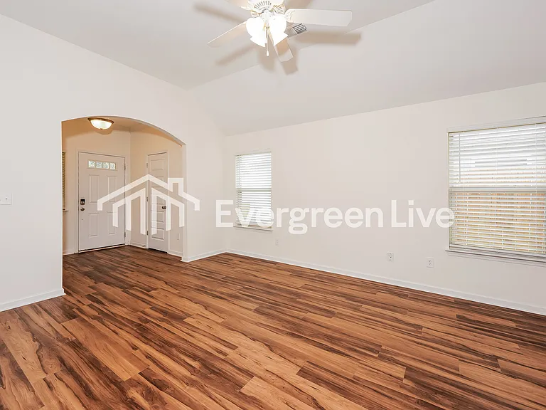4837 Cove Ln — Photo 4
