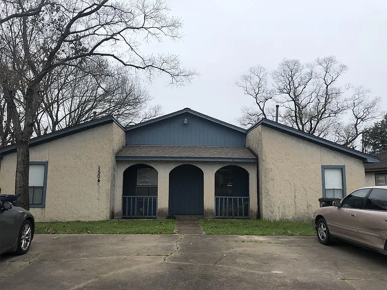 1504 Pine Ridge Dr #A — Photo 1