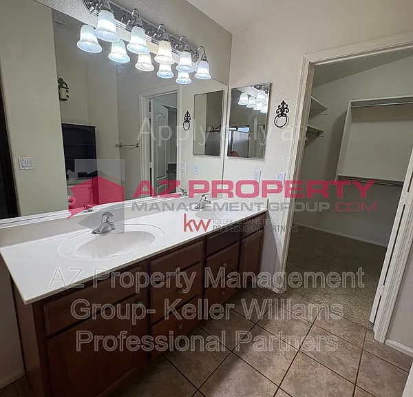 15745 W Latham St — Photo 11