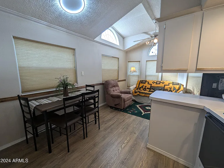 215 E Palo Verde Ln — Photo 8