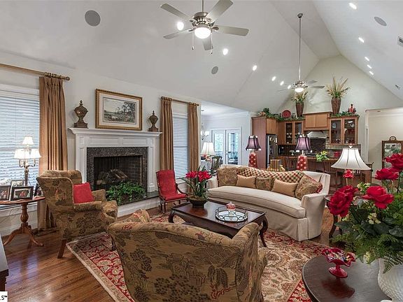 4th image of 50 Paddington Ave