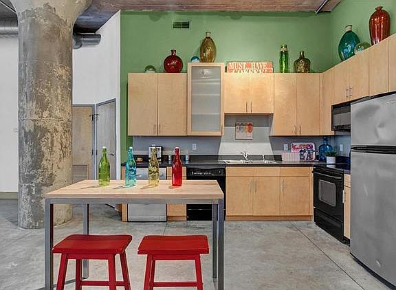 4th image of 1601-1609 Washington Ave #210