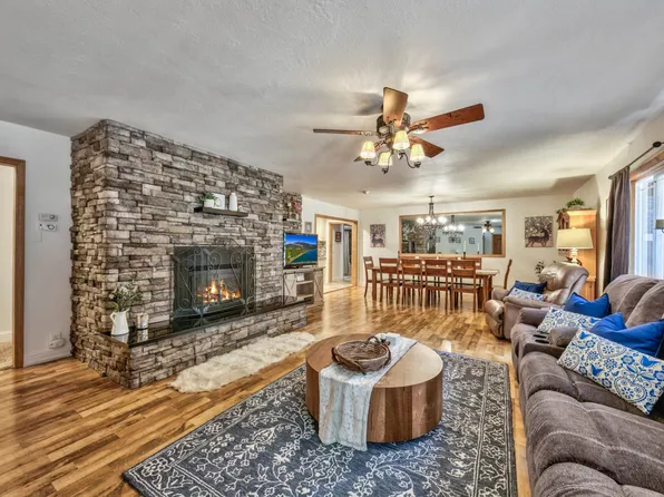 1640 Apache Ave, South Lake Tahoe, CA 96150