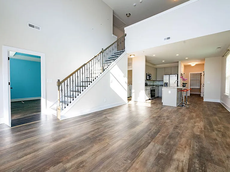 1026 Abbott St — Photo 17