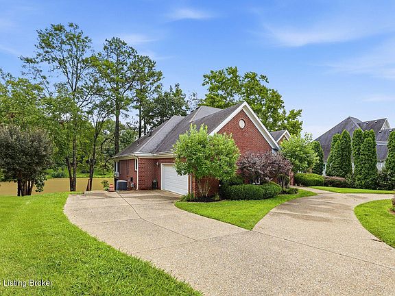 3rd image of 417 Landis Lakes Ct