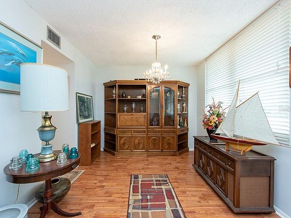 4th image of 4715 Bay St NE APT 330
