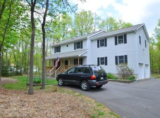 1493 N Rocky Mountain Dr, Effort, PA 18330