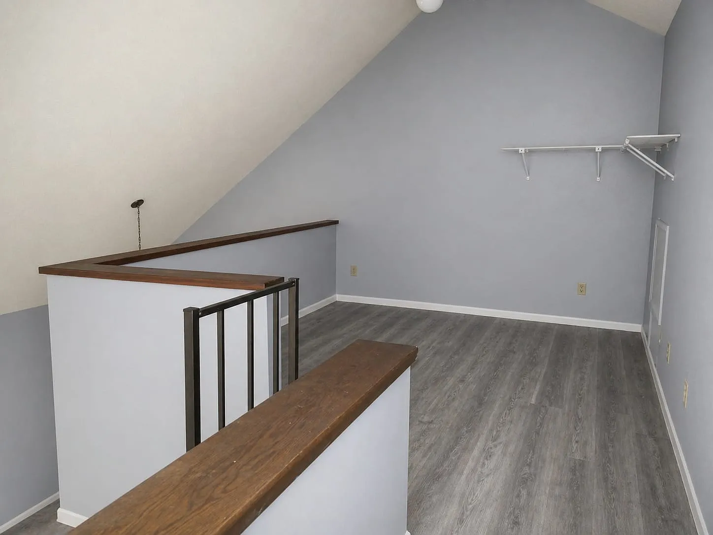 2 bed, 975 sqft, $1,500 — Photo 3