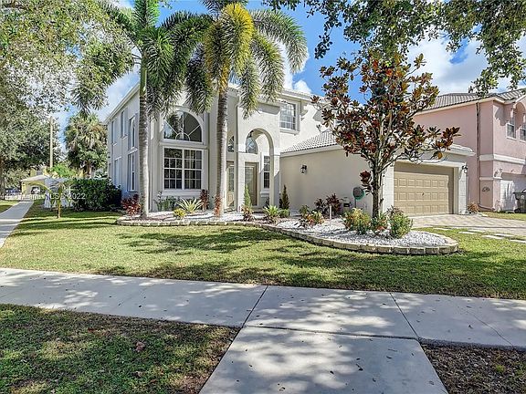 3rd image of 7663 Great Oak Dr