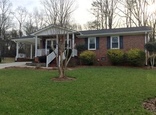 302 Springdale Ave, Liberty, SC 29657