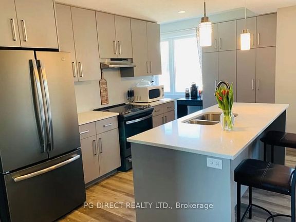4th image of 54 Bridge St W #27