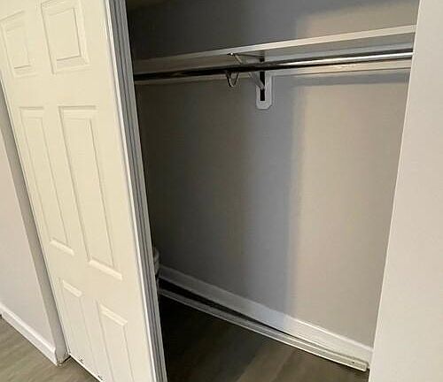 3rd image of 3517-21 W Grace St #1