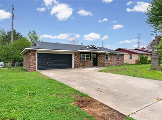 903 White Rd, Springdale, AR 72762