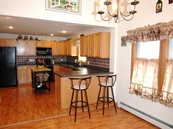 wonderful vaulted ceiling