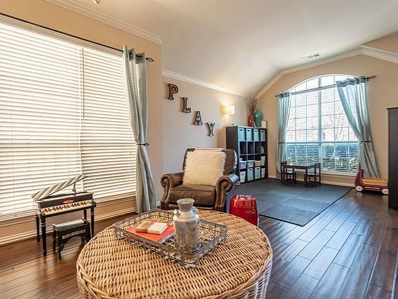 5th image of 7936 Adobe Dr