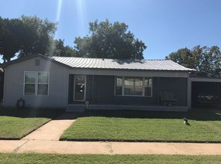 145 E 14th St, Colorado City, TX 79512