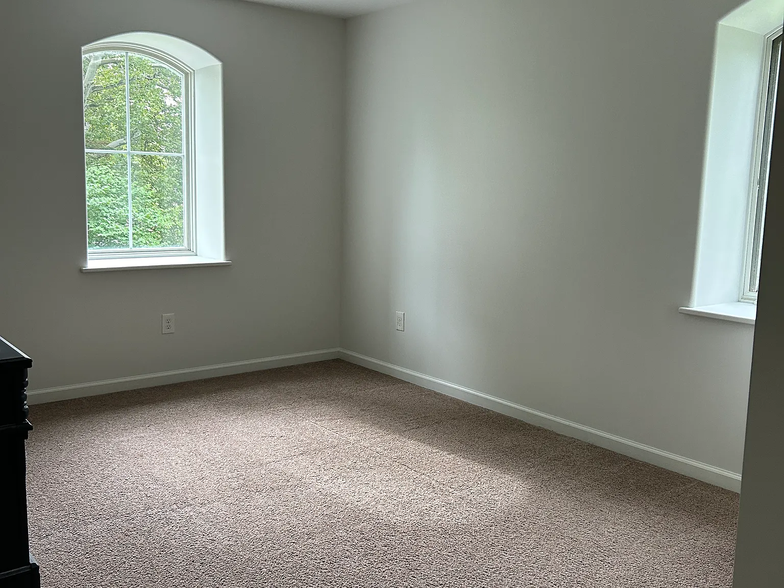 87 Cayuga St — Photo 4