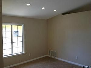 4th image of 2620 W Buena Vista Dr