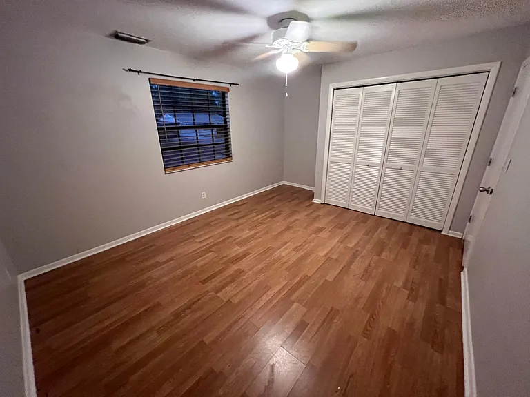 1016 W Indiana Ave — Photo 18