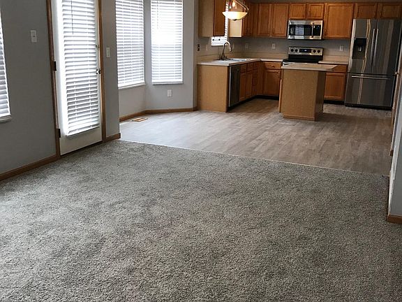 4th image of 3042 Penton St