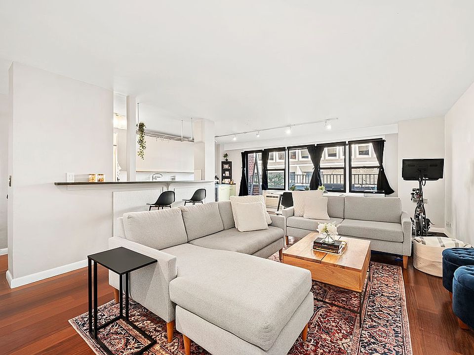 1st image of 220 E 54th St APT 11G