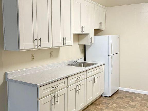 5th image of 407 87th St Unit 5