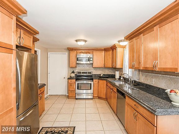 5th image of 3 Royal Oak Ct