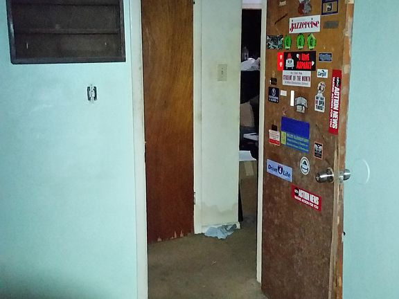 3rd image of 316 E 120th Ave