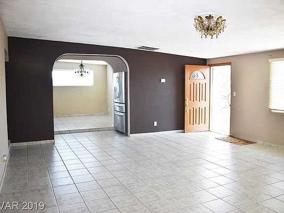 2nd image of 4946 Blanton Dr