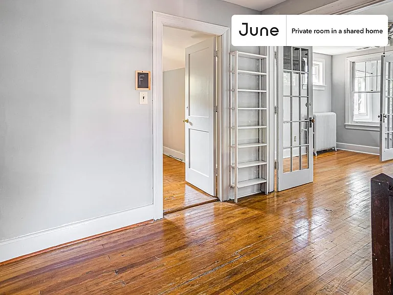 1214 Michigan Ave NE #D — Photo 15